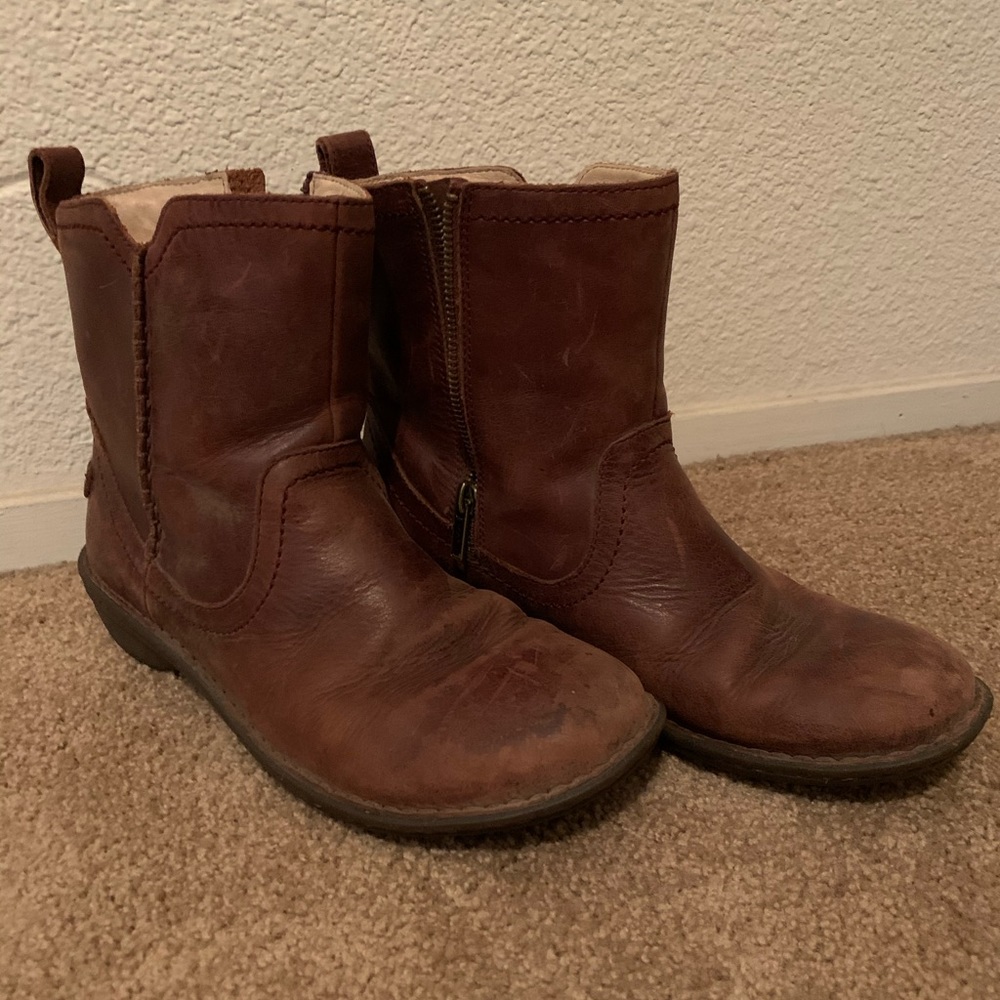 Leather Ugg boots